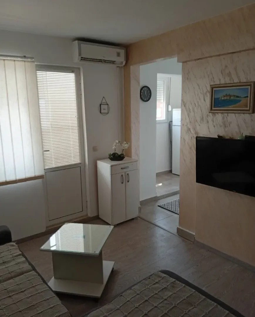 Prodaja, garsonjera, 27m², Centar, Podgorica