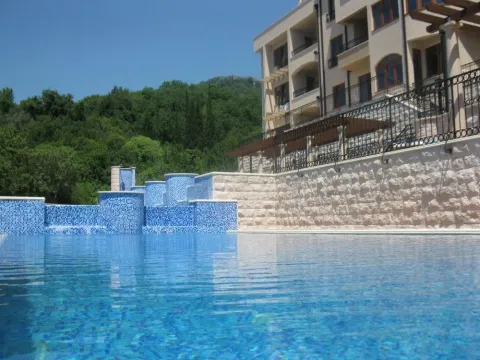 Prodaja, stan, 45m², Herceg Novi, Crna Gora - image 11