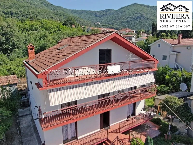 Prodaja, kuća, 250m², Baošići, Herceg Novi
