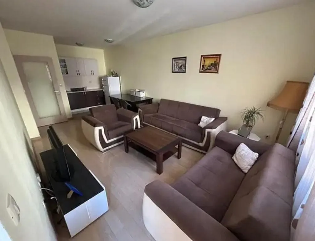 Izdavanje, jednosoban stan, 50m², City Kvart, Podgorica