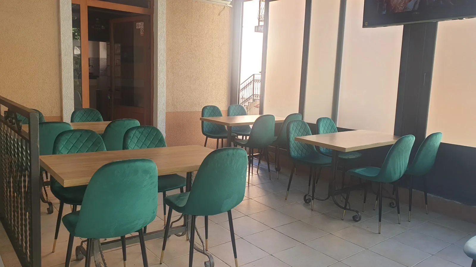 Rent, office space, 500m², Dobrota, Kotor