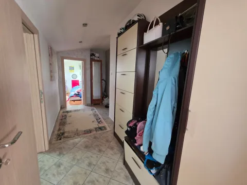 Sale, two bedroom apartment, 83m², Krivi Most, Podgorica - image 11