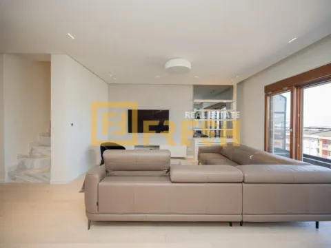 Sale, three bedroom apartment, 135m², Master Kvart, Podgorica - image 12