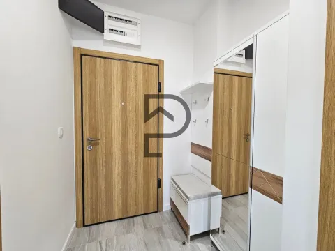 Izdavanje, jednosoban stan, 44m², New City, Podgorica - image 5