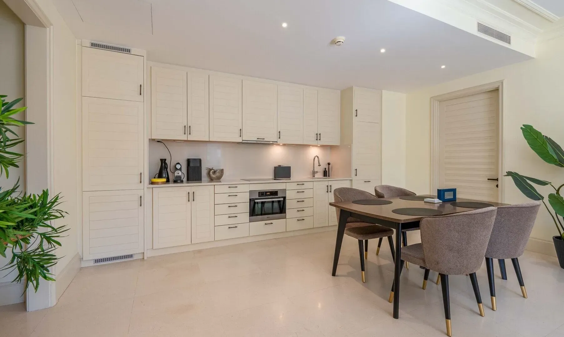 Rent, two bedroom apartment, 124m², Porto Montenegro, Tivat