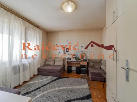 Prodaja, dvosoban stan, 76m², Stari Grad, Beograd - image 17