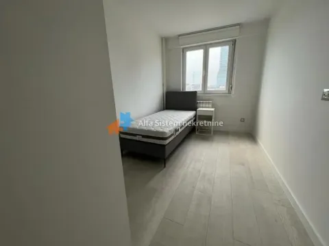Izdavanje, trosoban stan, 69m², Savski Venac, Beograd - image 16
