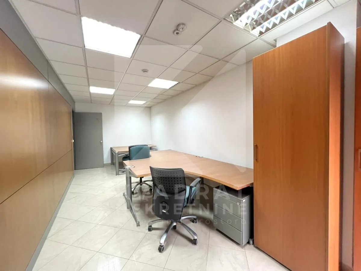 Rent, office space, 412m², Preko Morače, Podgorica