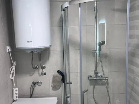 Izdavanje, jednosoban stan, 45m², Zabjelo, Podgorica - image 10