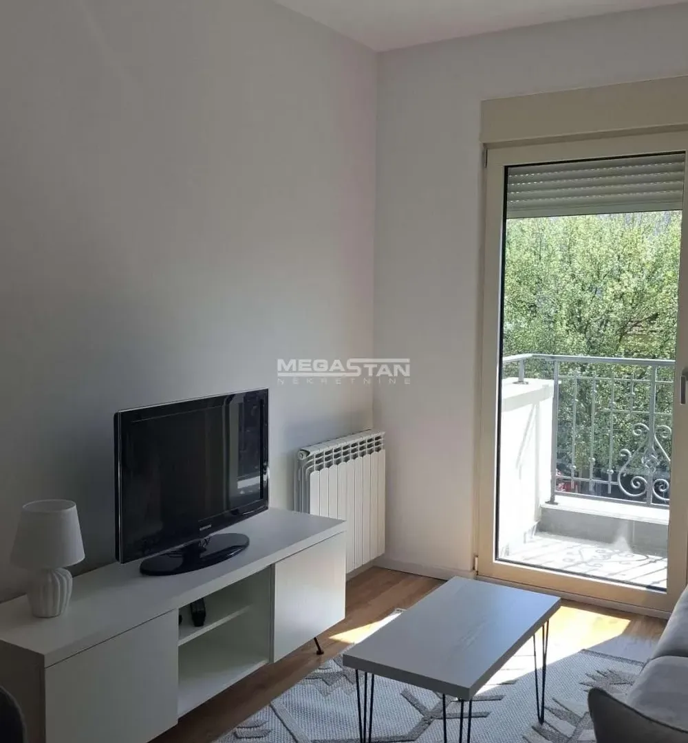 Rent, one bedroom apartment, 39m², Đeram Pijaca, Beograd