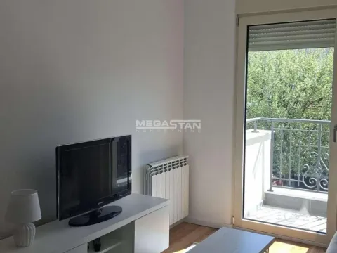 Rent, one bedroom apartment, 39m², Đeram Pijaca, Beograd - image 3