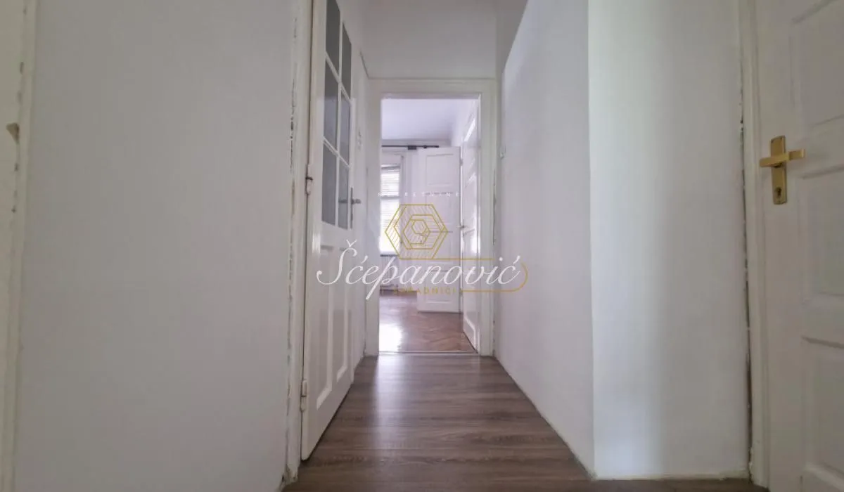Rent, office space, 84m², Centar, Novi Sad