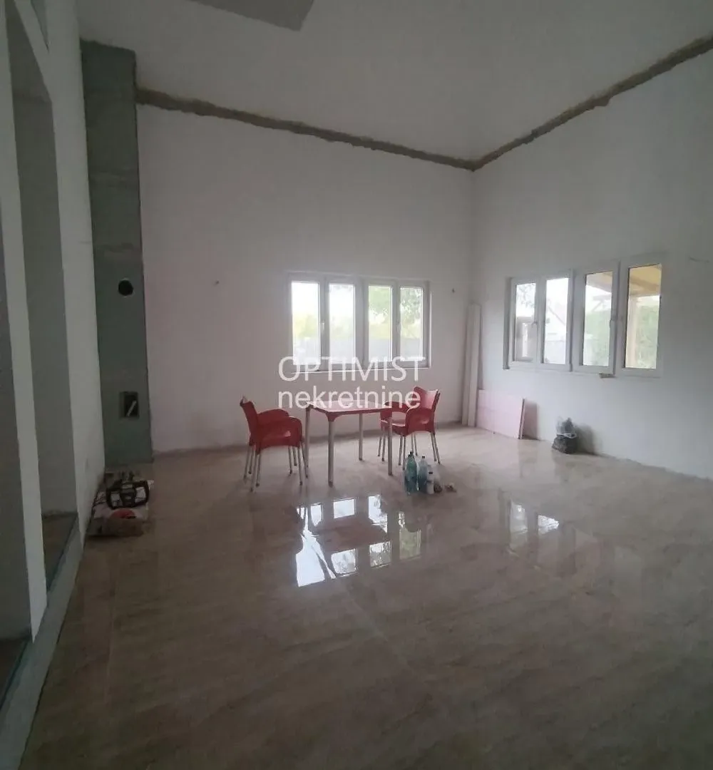 Sale, house, 270m², Surčin, Beograd