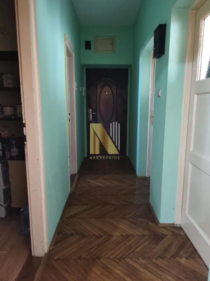 Prodaja, trosoban stan, 71m², Cara Dušana, Novi Sad Sve Podlokacije