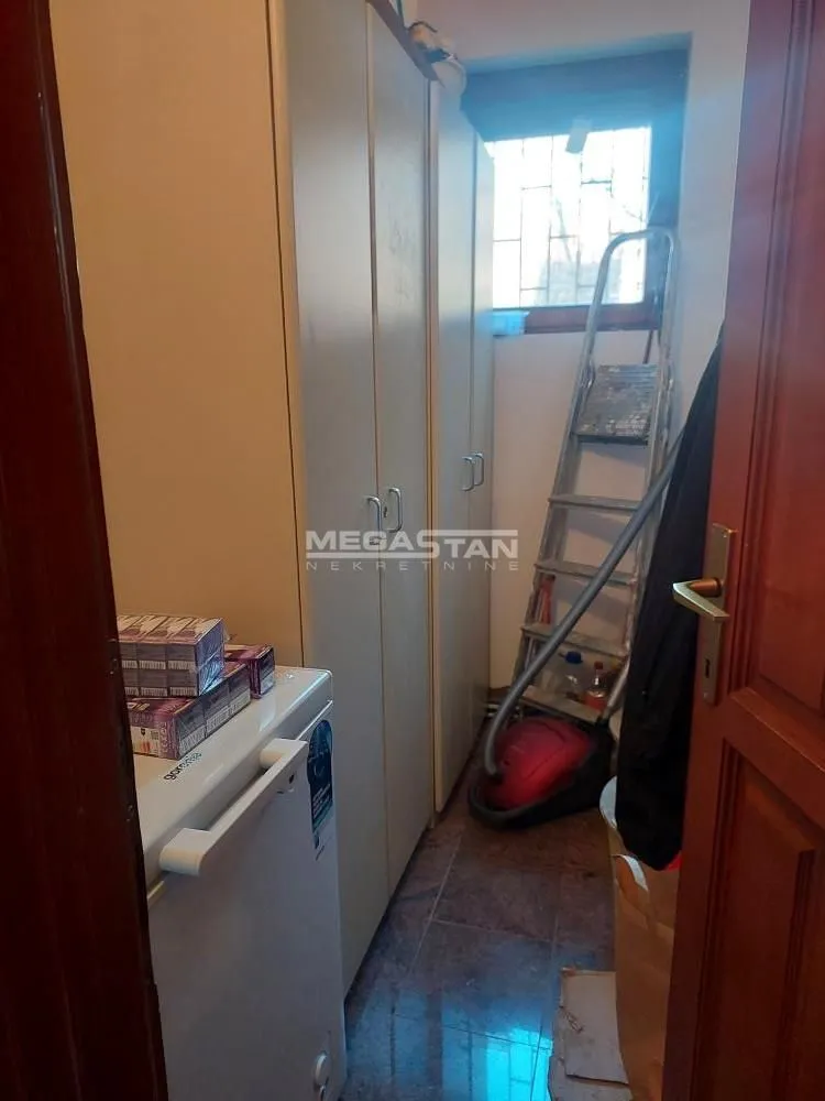 Izdavanje, kuća, 123m², Ledine, Beograd