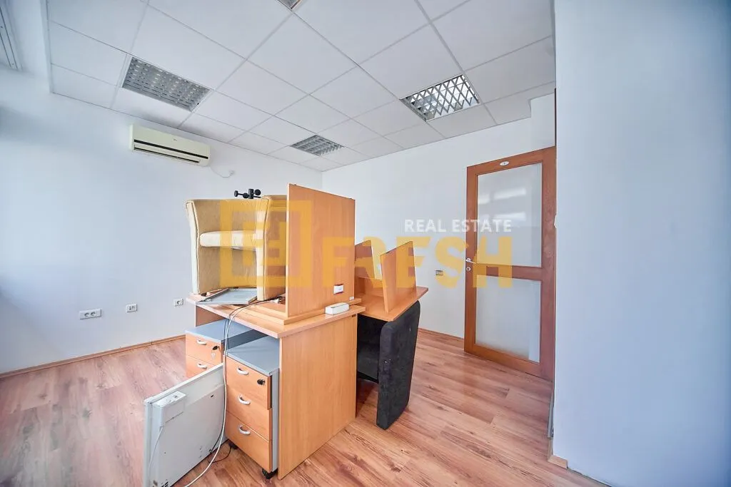 Rent, office space, 228m², Preko Morače, Podgorica