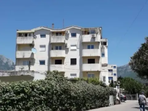 Prodaja,  parking/garaža, 13m2, Bar