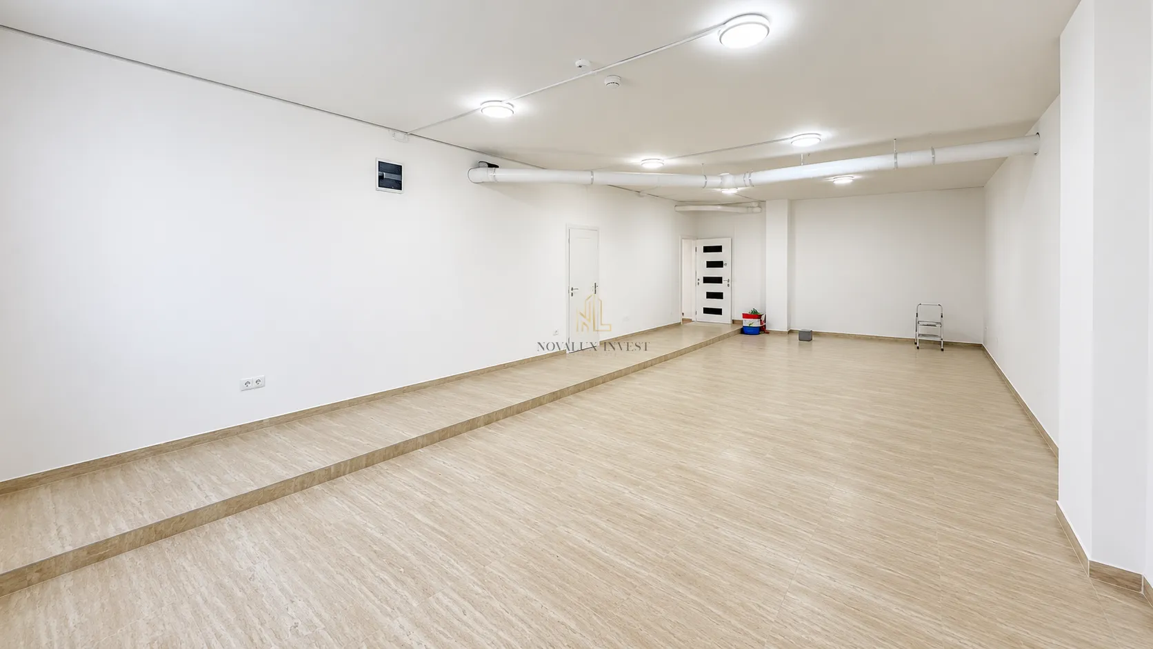 Rent, office space, 198m², Ljubović, Podgorica