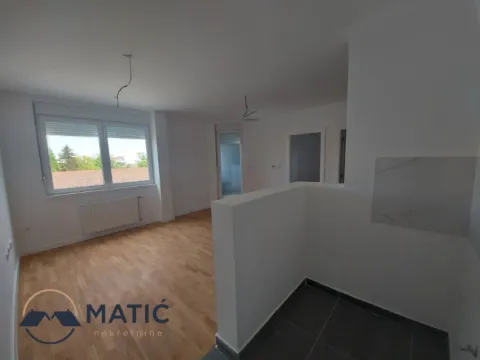 Prodaja, jednosoban stan, 40m², Petrovaradin, Novi Sad