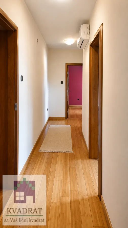 Prodaja, četvorosoban stan, 115m², Grbavica, Novi Sad Sve Podlokacije