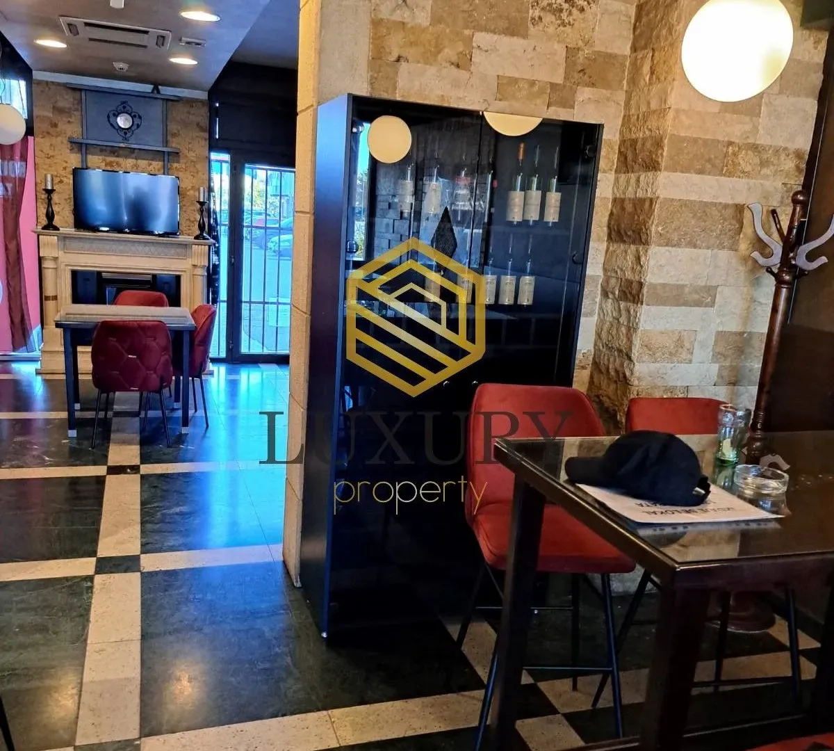 Rent, office space, 130m², Stari Aerodrom, Podgorica