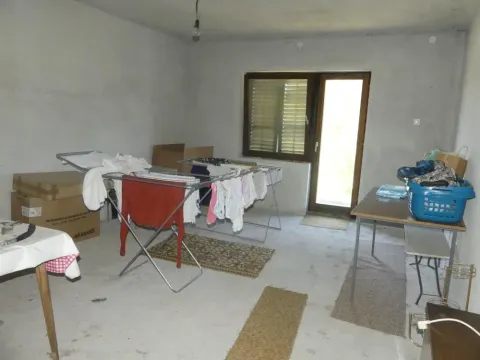 Prodaja, kuća, 250m², Kolonija, Jagodina - image 9