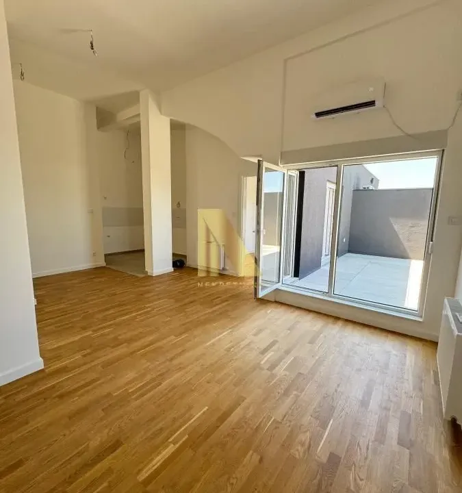 Prodaja, dvosoban stan, 82m², Klisa, Novi Sad Sve Podlokacije