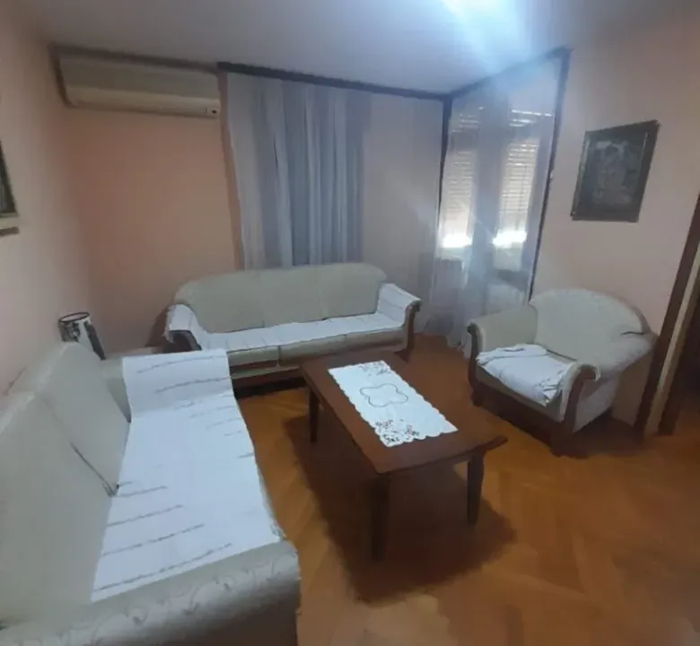 Prodaja, jednosoban stan, 56m², Stari Aerodrom, Podgorica