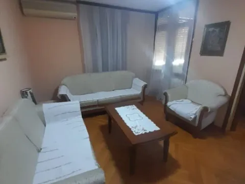 Prodaja, jednosoban stan, 56m², Stari Aerodrom, Podgorica