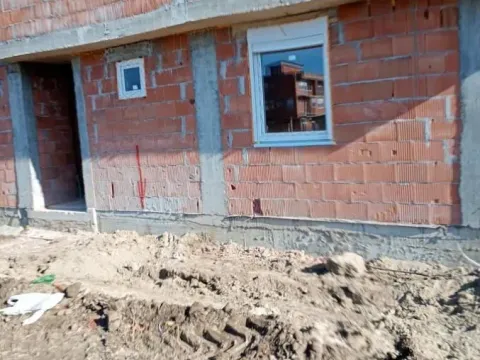 Prodaja, garsonjera, 24m², Adice, Novi Sad Sve Podlokacije
