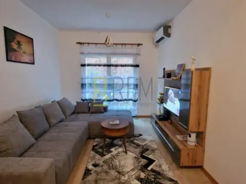 Sale, studio apartment, 27m², Budva, Crna Gora - image 1