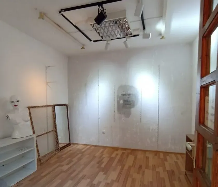 Izdavanje, poslovni prostor, 20m², Stari Grad, Budva