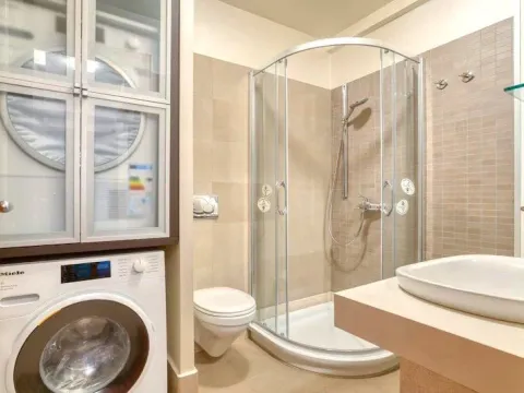 Izdavanje, stan, 90m², Centar, Podgorica - image 9