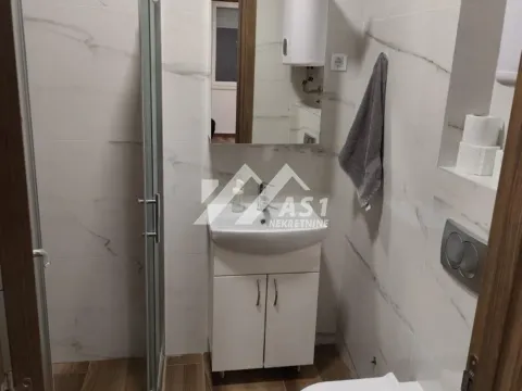 Izdavanje, četvorosoban stan, 100m², Novi Sad Sve Podlokacije, Novi Sad - image 8