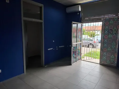 Izdavanje, poslovni prostor, 23m², Pažići, Danilovgrad - image 2