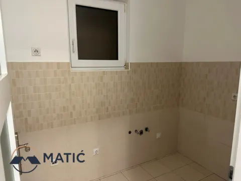 Izdavanje, dvosoban stan, 52m², Podbara, Novi Sad Sve Podlokacije - image 4