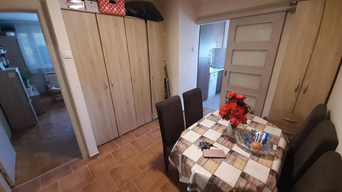 Prodaja, dvosoban stan, 50m², Bulevar Oslobodjenja, Novi Sad Sve Podlokacije