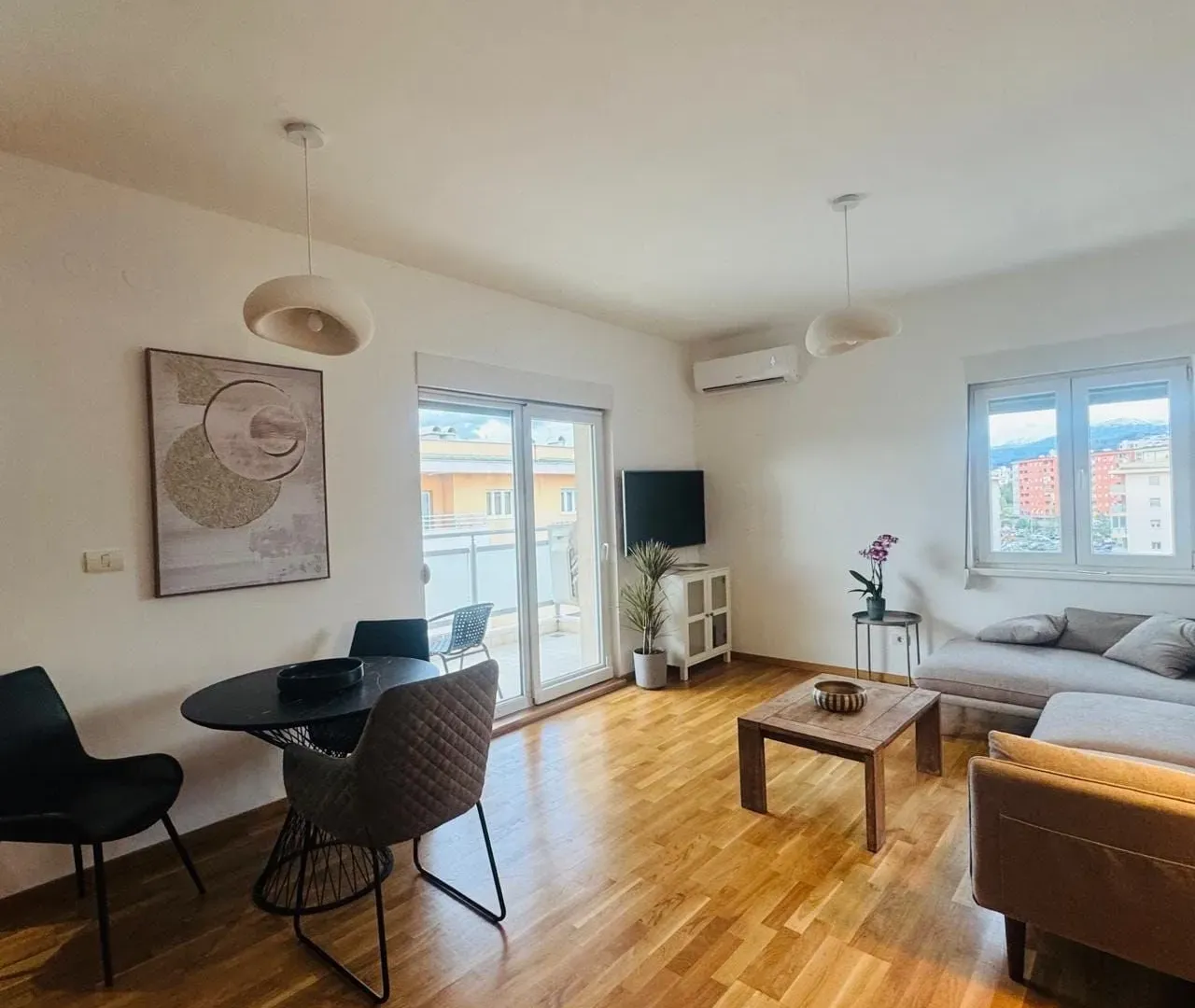 Izdavanje, stan, 53m², City Kvart, Podgorica