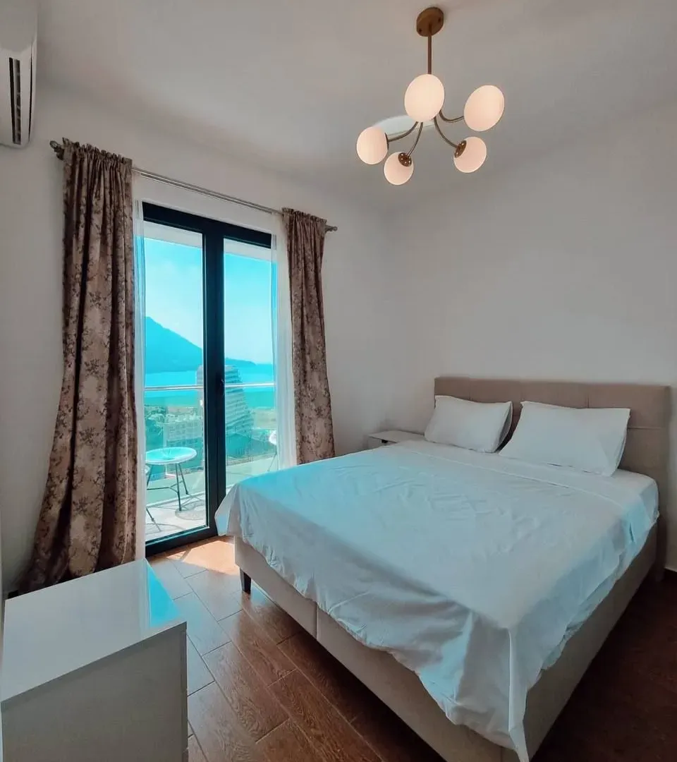 Sale, two bedroom apartment, 72m², Bečići, Budva