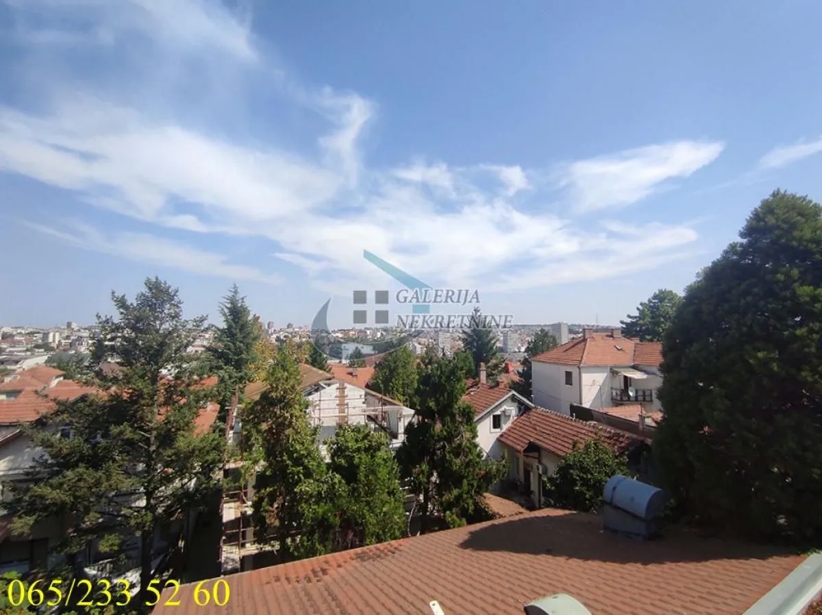 Rent, four bedroom apartment, 176m², Voždovac Sve Podlokacije, Beograd