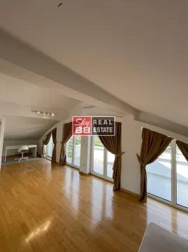 Izdavanje, kuća, 210m², Savski Venac, Beograd - image 5