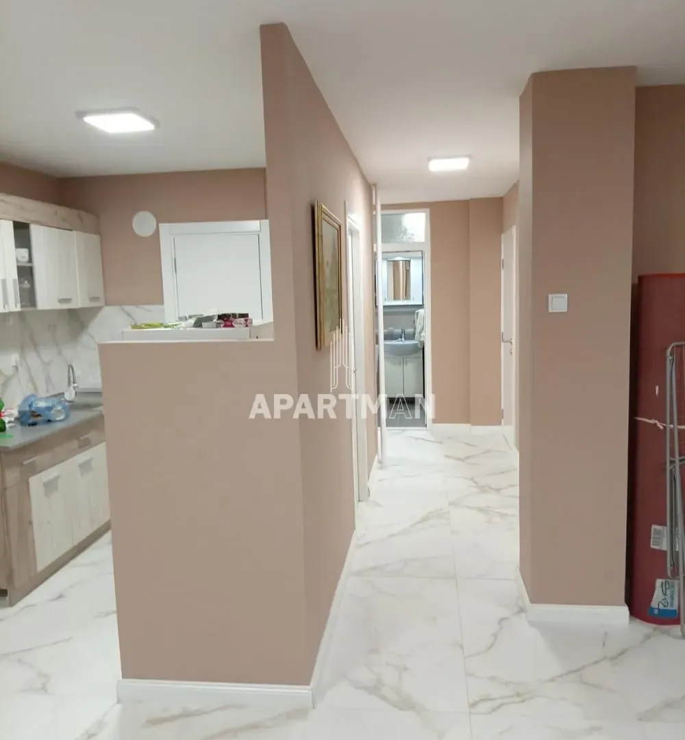 Prodaja, dvosoban stan, 90m², Novi Beograd Sve Podlokacije, Beograd