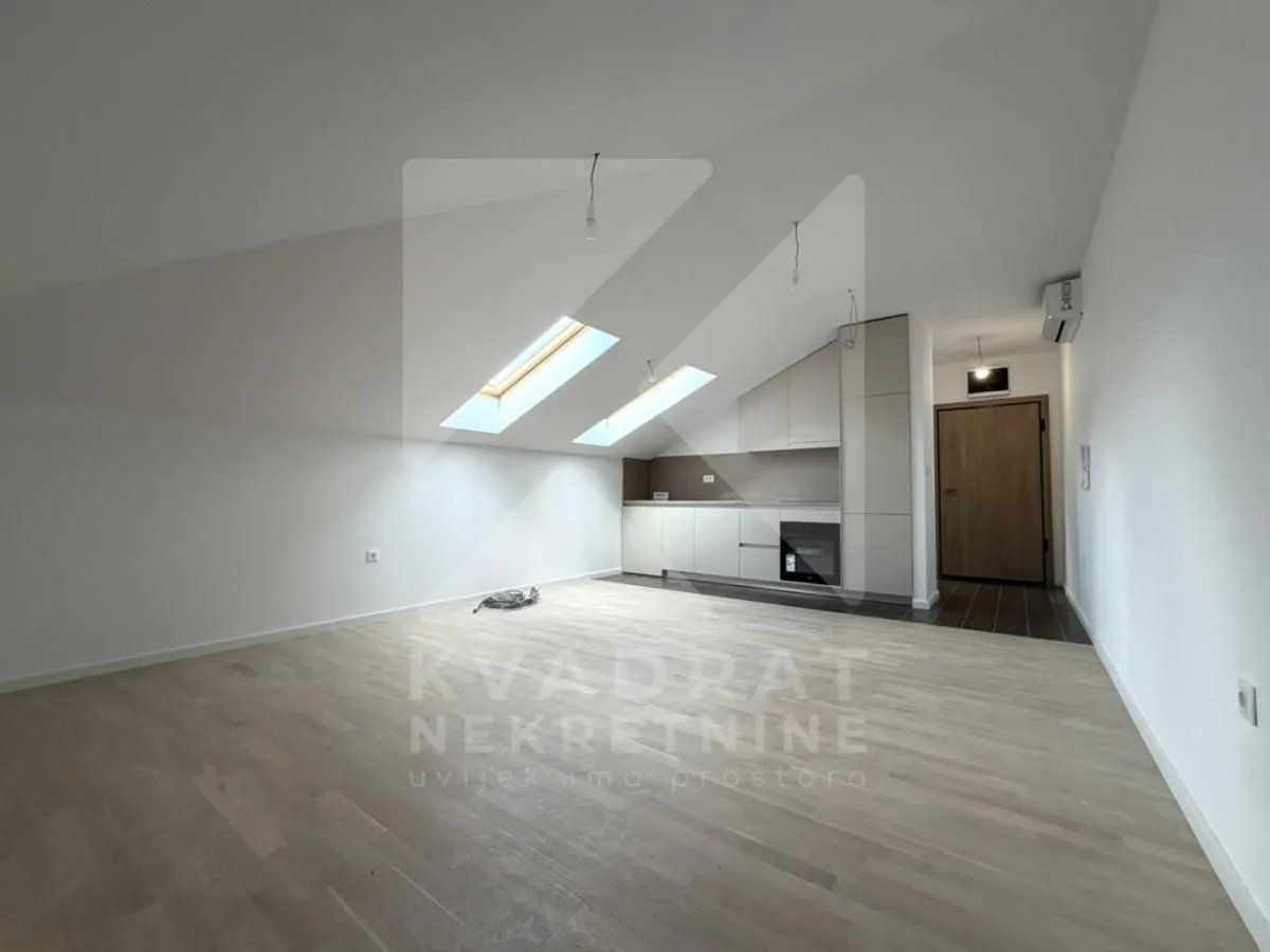 Prodaja, jednosoban stan, 52m², Tološi, Podgorica