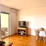 Izdavanje, jednosoban stan, 41m², Sveti Stefan, Budva - image 14