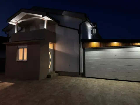 Sale, house, 200m², Karaburško Polje, Podgorica - image 6