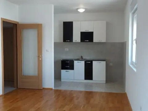 Rent, one bedroom apartment, 48m², Stari Aerodrom, Podgorica
