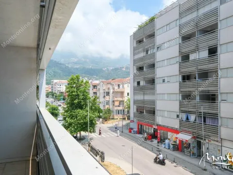 Prodaja, dvosoban stan, 85m², Budva, Crna Gora - image 15