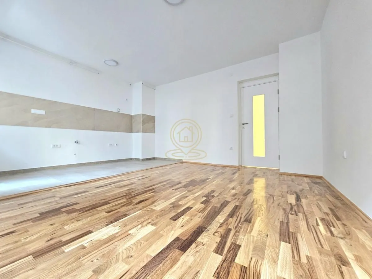 Prodaja, dvosoban stan, 43m², Cara Dušana, Novi Sad Sve Podlokacije