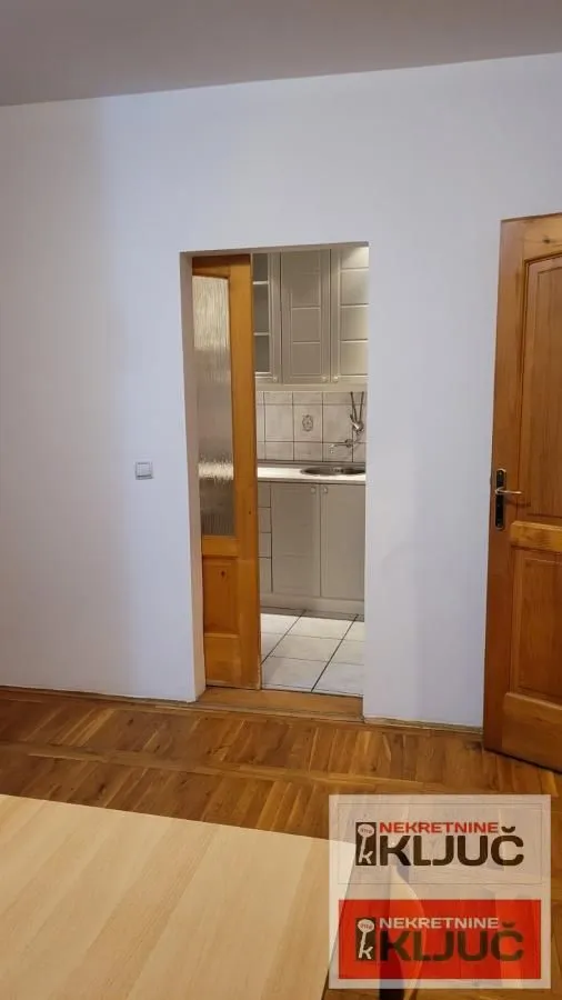 Prodaja, jednosoban stan, 38m², Bulevar Oslobodjenja, Novi Sad Sve Podlokacije