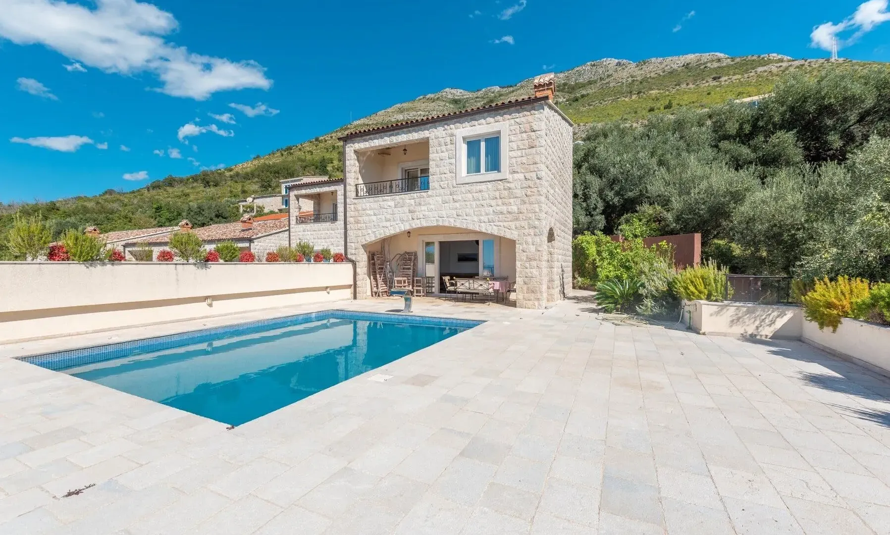 Sale, house, 150m², Reževići, Budva